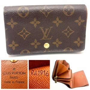 Good condition authentic Louis Vuitton  Monogram Tresor Wallet RA1916
